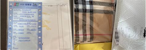 sciarpa burberry dalla cina|Roma, la truffa della sciarpa Burberry arrivata a casa da Hong .